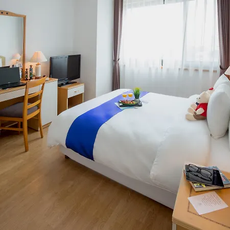Rose Garden Residences Hanoi Exterior photo