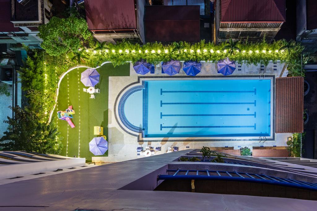 Aparthotel Rose Garden Residences 4*